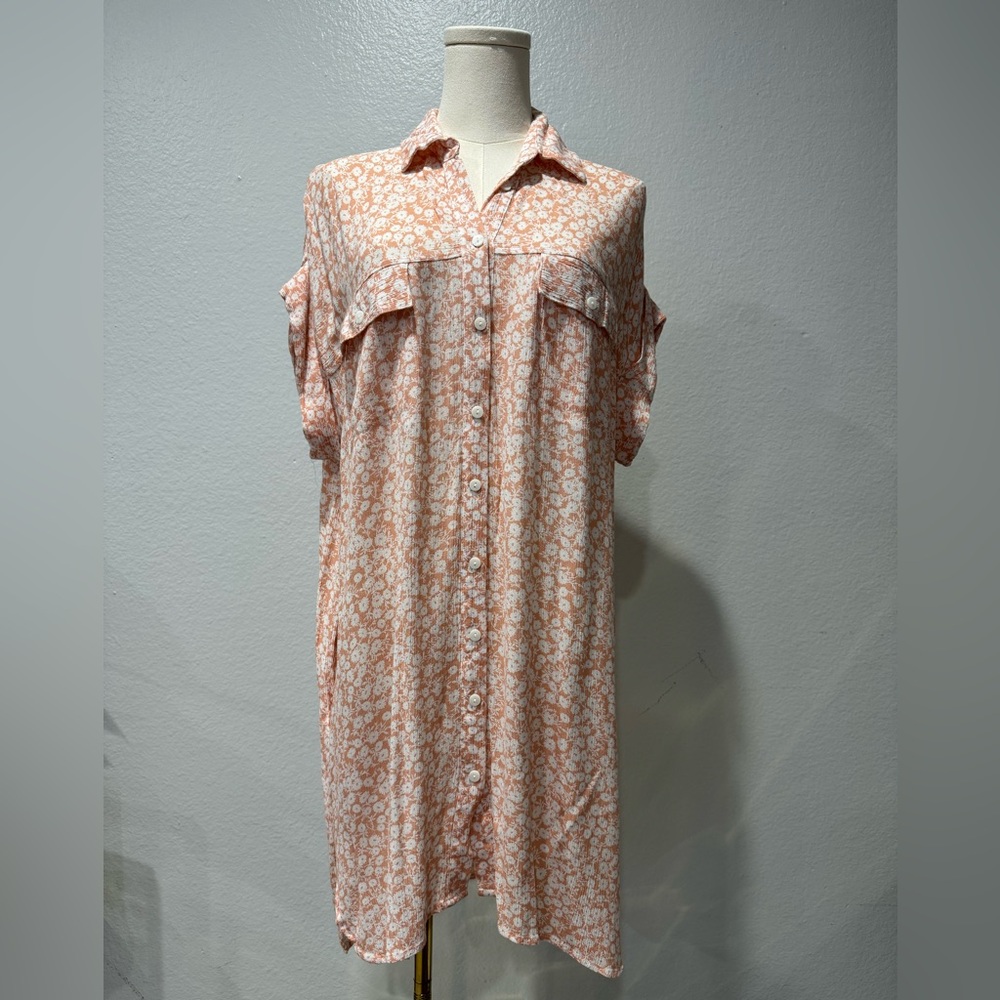 Lost + Wander Peach Floral Button Down Shirt - Picture 3 of 9
